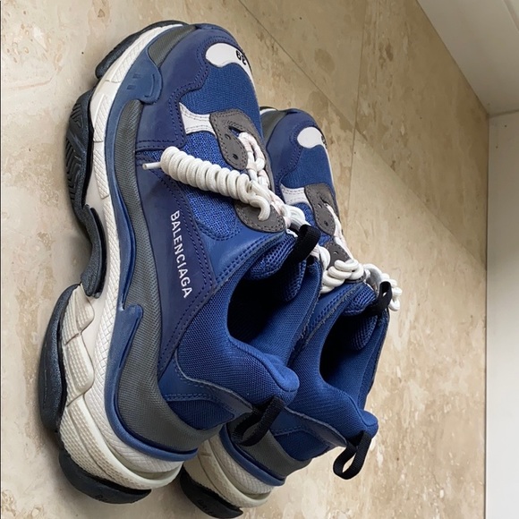 Balenciaga Shoes - Triple S Balenciaga’s